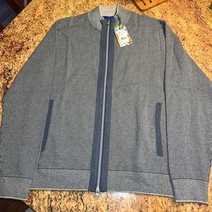 ❌❌❌SOLD❌❌❌❌❌Zip up Robert Graham sweater, never worn
